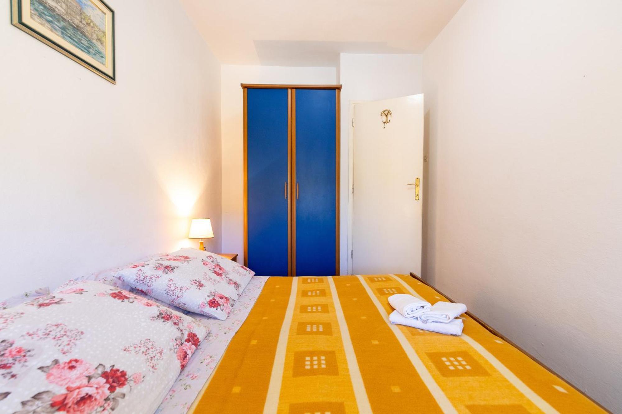 Apartments By The Sea Cove Zarace - Gdinj, Hvar - 2047 חדר תמונה