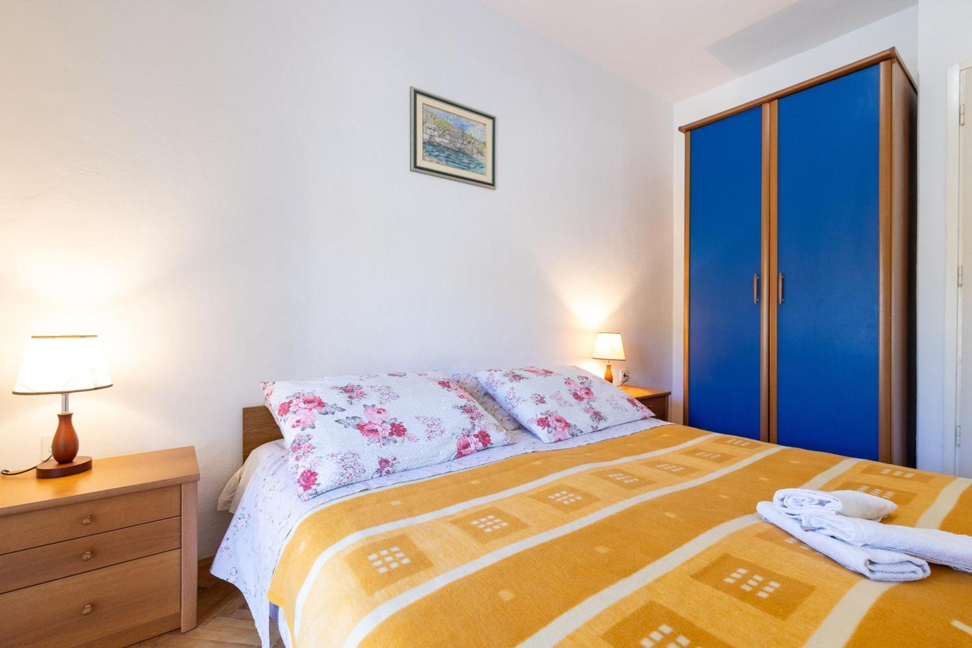 Apartments By The Sea Cove Zarace - Gdinj, Hvar - 2047 חדר תמונה