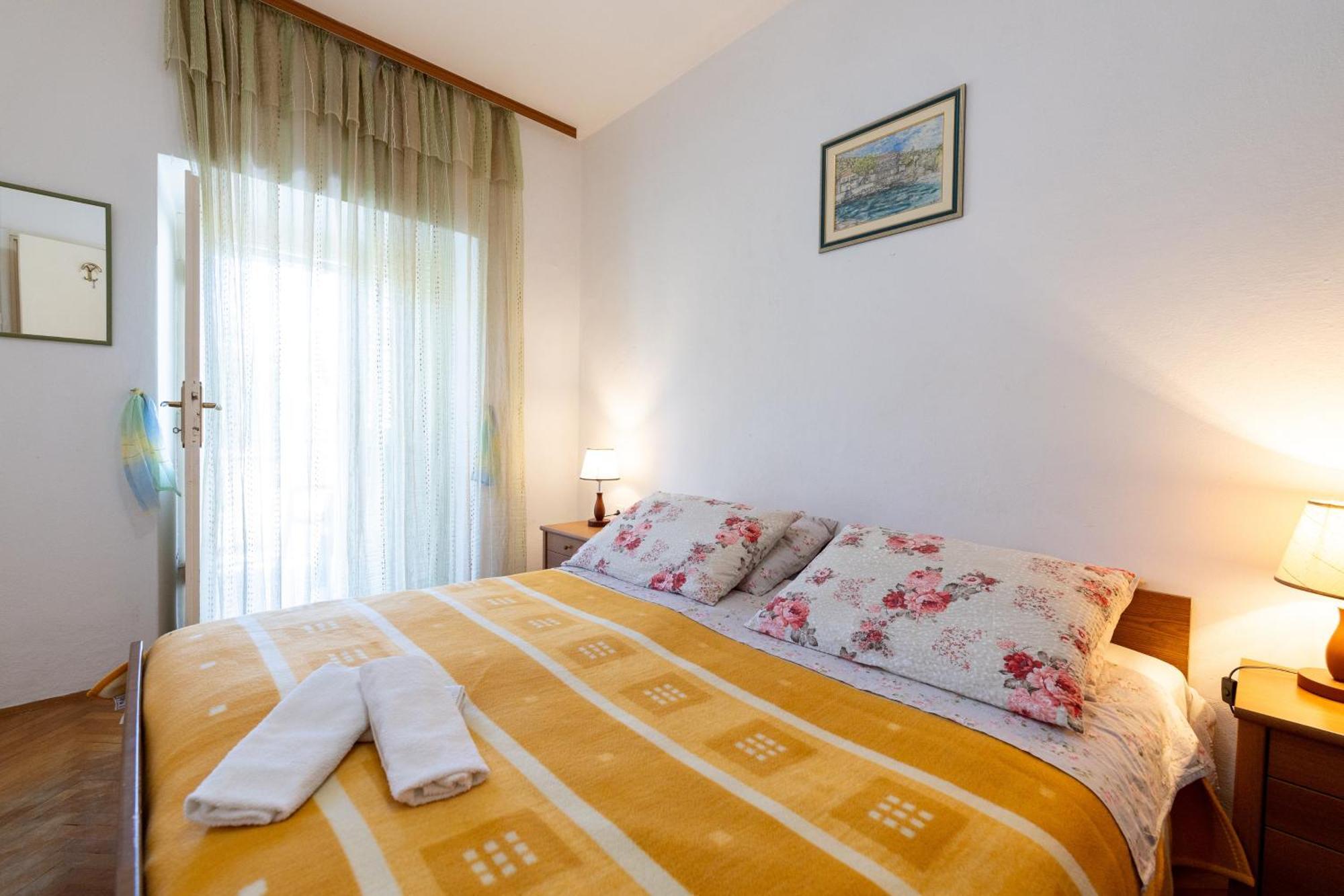 Apartments By The Sea Cove Zarace - Gdinj, Hvar - 2047 מראה חיצוני תמונה